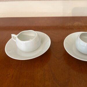 Limoges Demitasse Espresso 2 Cups & 2 Saucers Rare Cup Shape & Handle EUC